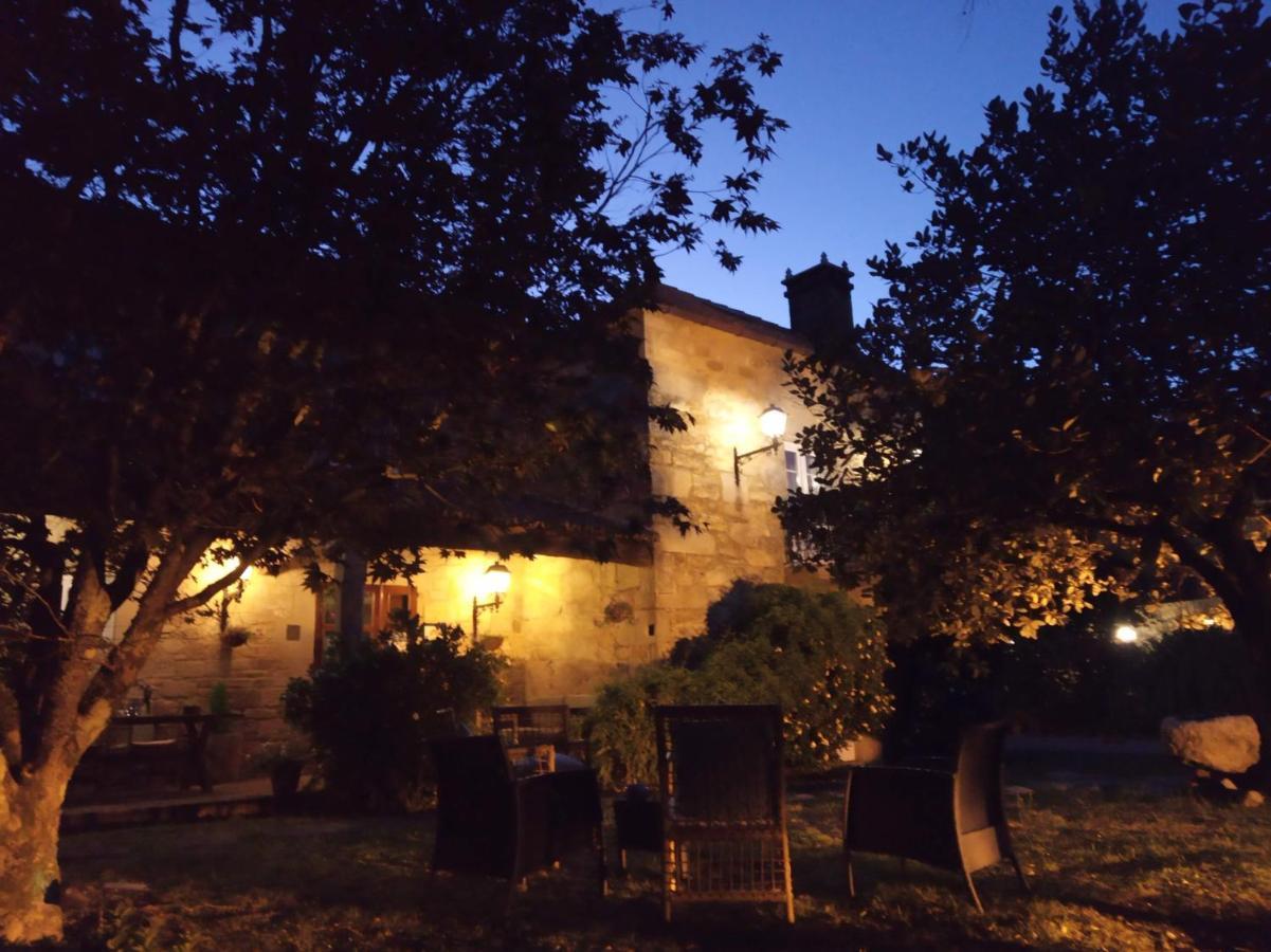 Casa Da Posta De Valmaior Hostal Boiro Exterior foto